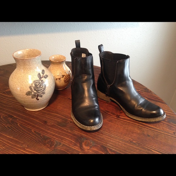 women's camilla rocket dog boots